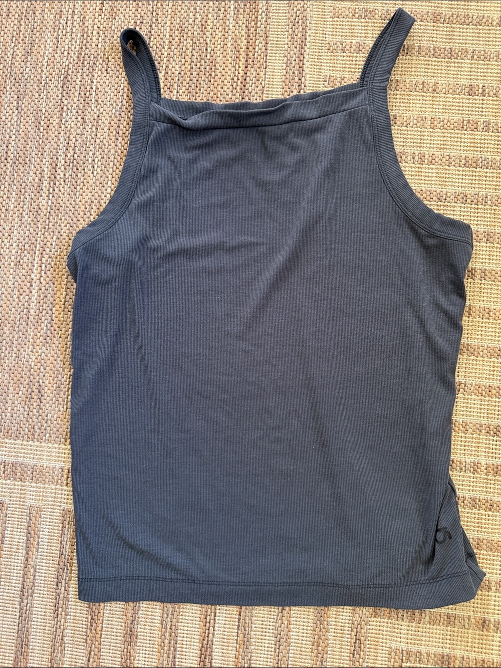 Gap fit tank top